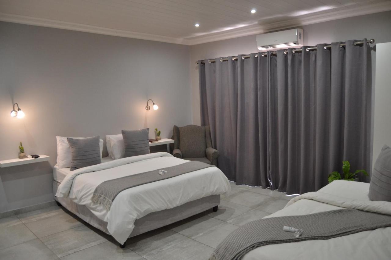 African Sands Guesthouse Load Shedding Free Bloemfontein Exterior foto