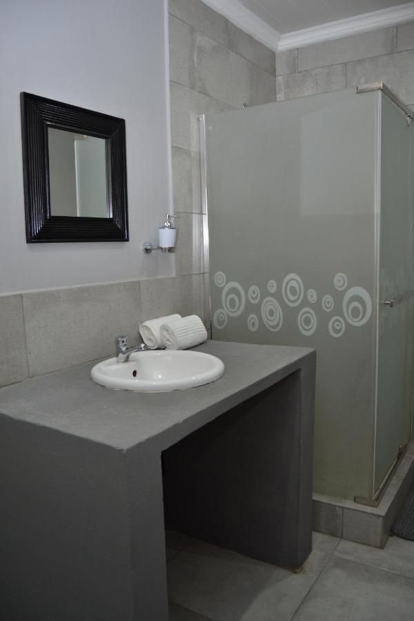 African Sands Guesthouse Load Shedding Free Bloemfontein Exterior foto