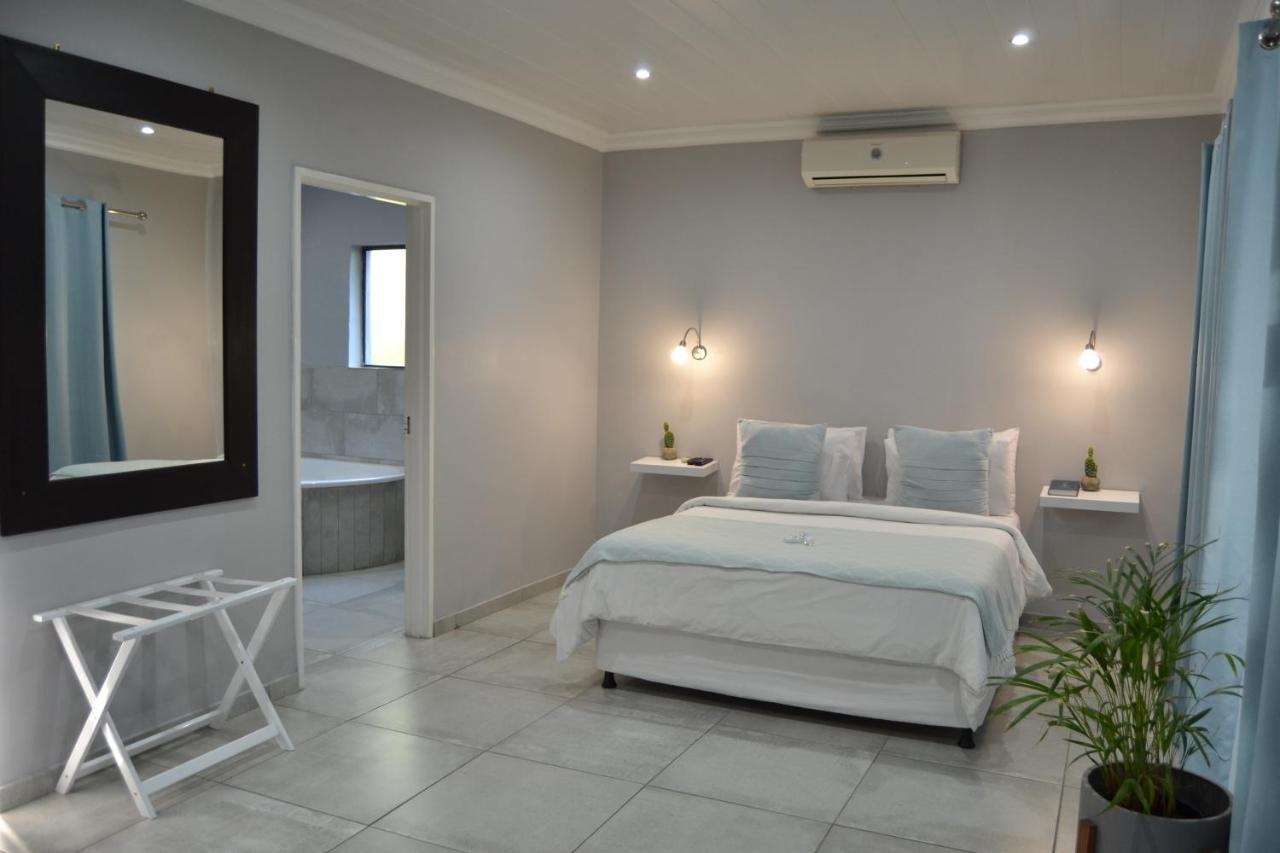 African Sands Guesthouse Load Shedding Free Bloemfontein Exterior foto